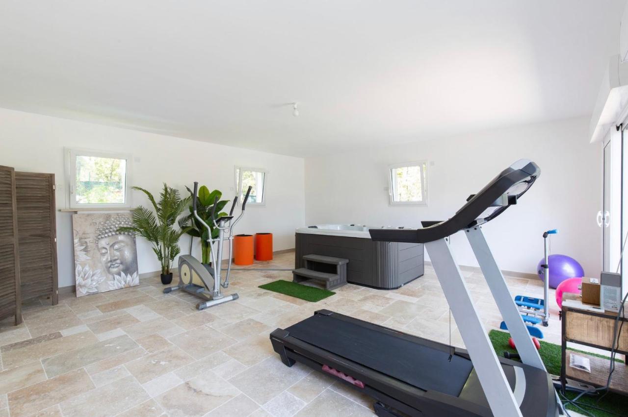 Superbe Villa Seillans La Grande Bastide Avec Piscine, Jardin, Climatisation Et Salle De Sport Luaran gambar